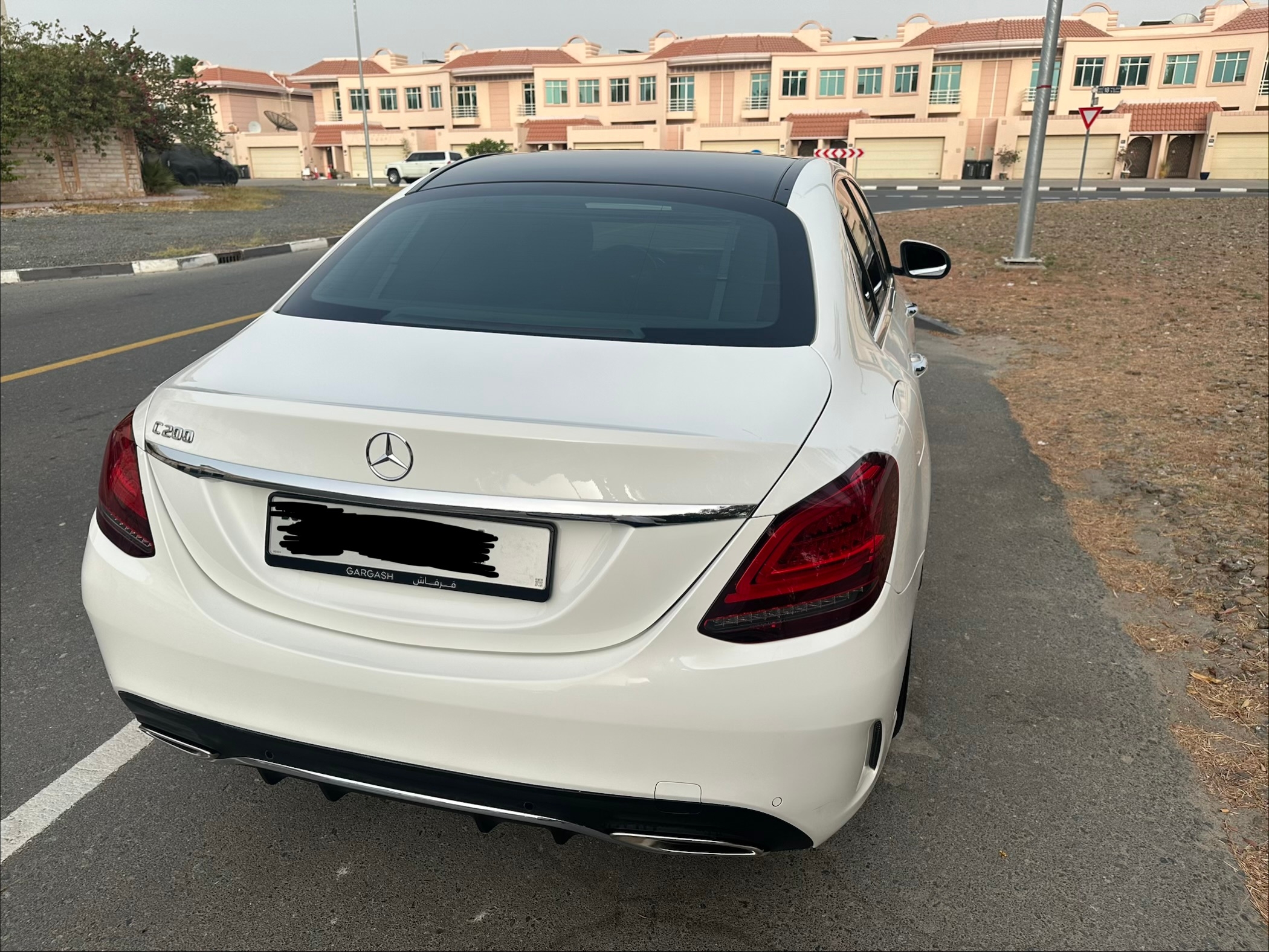 Bianca Mercedes Benz C Class 2020
